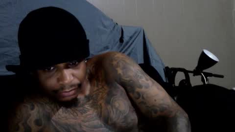 Snapshot of rickavelli chatting on 22, 10, 2025 Rick online show from 22, 10, 2025