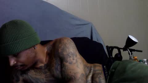 Snapshot of rickavelli chatting on 24, 10, 2025 Rick online show from 24, 10, 2025