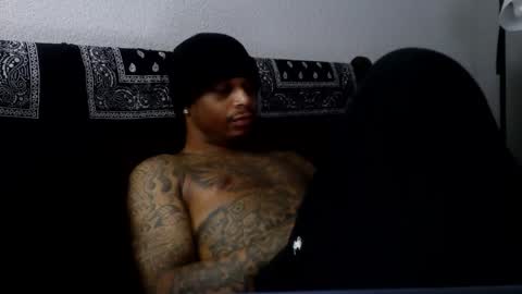 Snapshot of rickavelli chatting on 17, 4, 2026 Rick online show from 17, 4, 2026