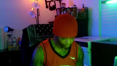 Snapshot of rickavelli chatting on 19, 4, 2026 Rick online show from 19, 4, 2026