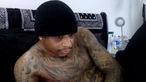 Snapshot of rickavelli chatting on 22, 4, 2026 Rick online show from 22, 4, 2026