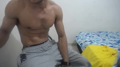 Snapshot of rickcumhot13 chatting on 14, 9, 2025 rickcumhot13 online show from 14, 9, 2025