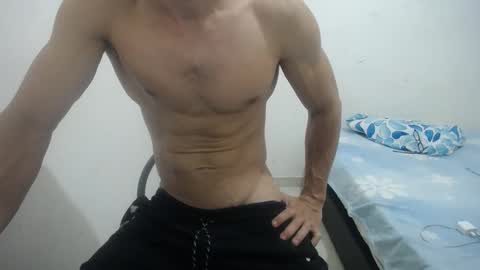 Snapshot of rickcumhot13 chatting on 17, 9, 2025 rickcumhot13 online show from 17, 9, 2025