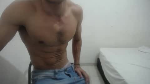 Snapshot of rickcumhot13 chatting on 1, 10, 2025 rickcumhot13 online show from 1, 10, 2025