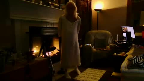 PINK HOLE TWINK online show from 8, 1, 2025