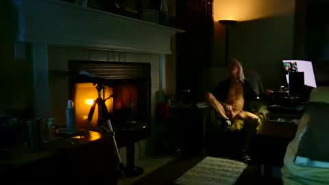 PINK HOLE TWINK online show from 14, 1, 2025