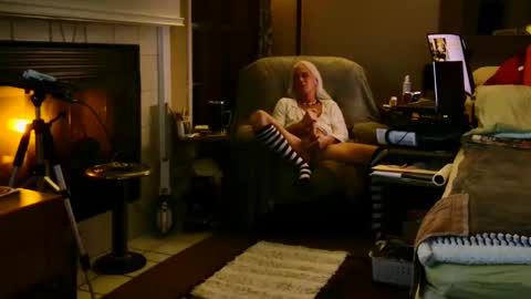 PINK HOLE TWINK online show from 28, 2, 2025