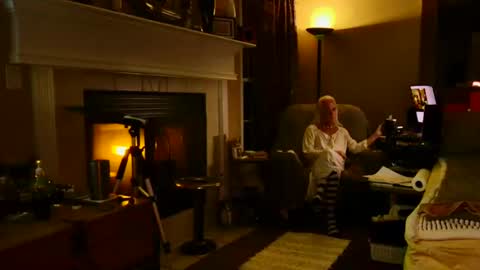 PINK HOLE TWINK online show from 9, 3, 2025