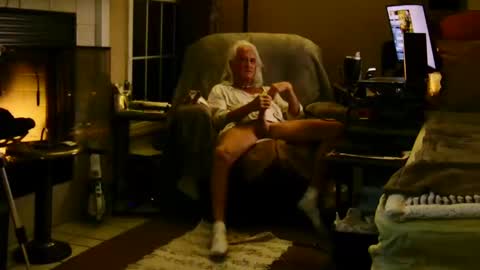 PINK HOLE TWINK online show from 12, 10, 2025