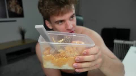 Snapshot of ricky_becko chatting on 7, 11, 2025 RICKY BECKO online show from 7, 11, 2025