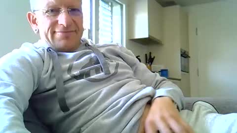 Snapshot of ricogumpi chatting on 8, 5, 2026 ricogumpi online show from 8, 5, 2026