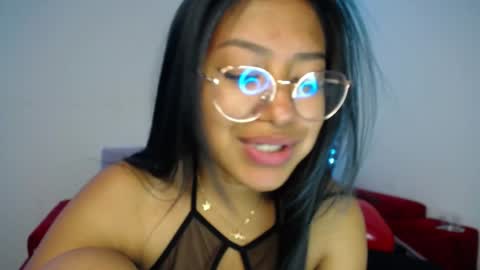 Snapshot of ricura_mily chatting on 1, 2, 2025 milena online show from 1, 2, 2025