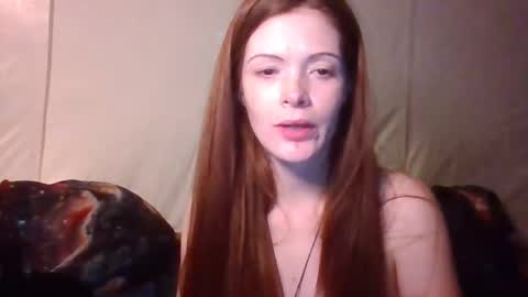 ridinghoodred online show from 12, 1, 2026