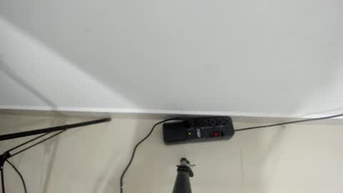 Rihanna hotx online show from 19, 12, 2025