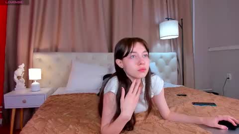 rihanna_walker online show from 15, 9, 2025