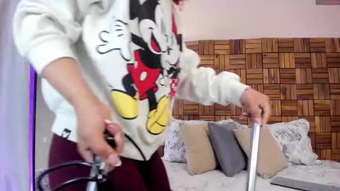 Sara online show from 10, 10, 2025