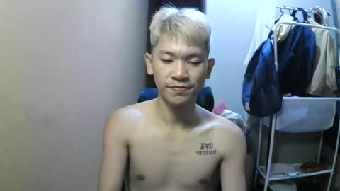 Snapshot of riiichie12 chatting on 27, 10, 2025 riiichie12 online show from 27, 10, 2025