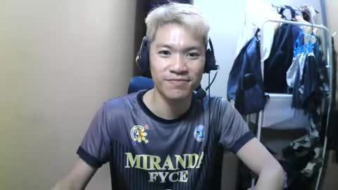 Snapshot of riiichie12 chatting on 31, 10, 2025 riiichie12 online show from 31, 10, 2025