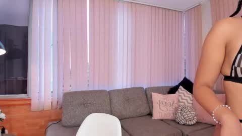 Snapshot of riley_leen chatting on 11, 3, 2025 Riley leen online show from 11, 3, 2025