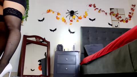 Snapshot of riley_skye_ chatting on 31, 10, 2025 RAILEY online show from 31, 10, 2025