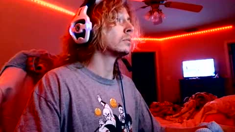 Snapshot of rimmyblondeass chatting on 18, 5, 2026 TheRealCatNoir online show from 18, 5, 2026