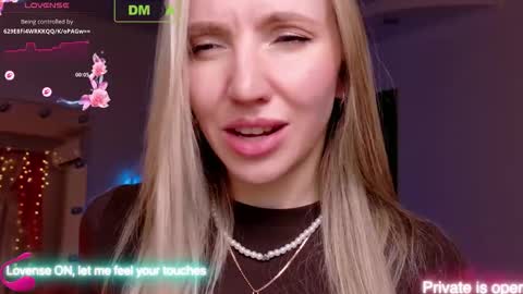 Rina Asty online show from 29, 11, 2025