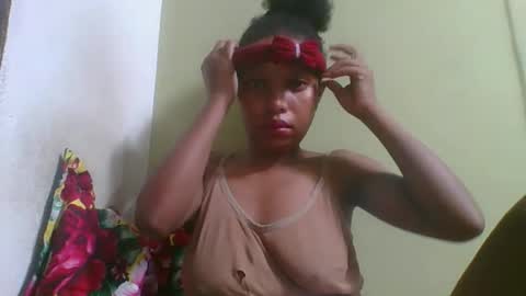 Snapshot of rinah654271 chatting on 15, 3, 2026 rinah654271 online show from 15, 3, 2026