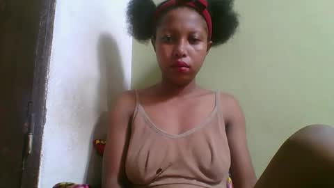 Snapshot of rinah654271 chatting on 20, 3, 2026 rinah654271 online show from 20, 3, 2026