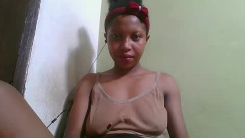 Snapshot of rinah654271 chatting on 27, 3, 2026 rinah654271 online show from 27, 3, 2026