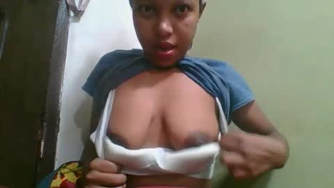 Snapshot of rinah654271 chatting on 1, 6, 2026 rinah654271 online show from 1, 6, 2026