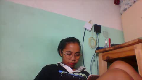 Snapshot of rinah856024 chatting on 5, 5, 2026 rinah856024 online show from 5, 5, 2026