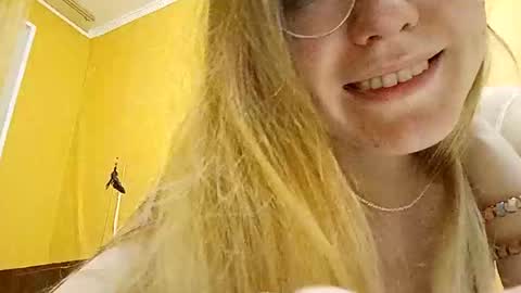 RinettaWilss online show from 5, 1, 2025