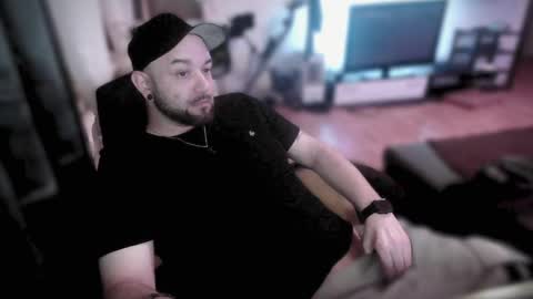 Snapshot of riptid3_ chatting on 20, 2, 2025 Ask Me online show from 20, 2, 2025