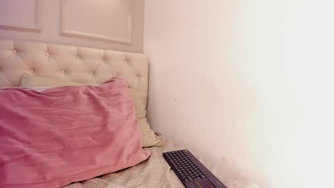 Riri Candy online show from 19, 2, 2025