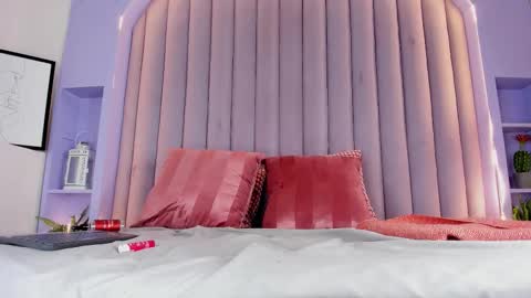 RIRI  online show from 24, 10, 2025