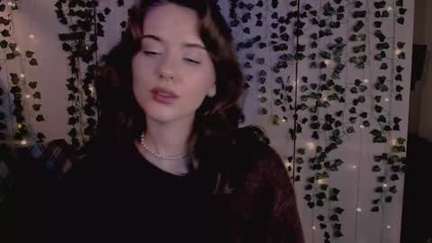 Snapshot of risha_laass chatting on 24, 10, 2025 risha_laass online show from 24, 10, 2025