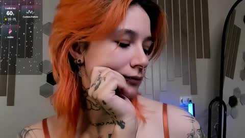 Snapshot of riskypussy chatting on 24, 10, 2025 MIley online show from 24, 10, 2025