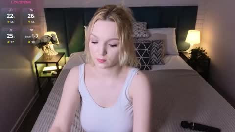 Snapshot of rita_sun_ chatting on 9, 11, 2025 Rita 3 online show from 9, 11, 2025