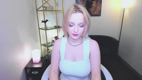 Snapshot of rita_sun_ chatting on 3, 12, 2025 Rita 3 online show from 3, 12, 2025