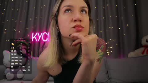 Snapshot of ritakycb chatting on 15, 5, 2026 Rita online show from 15, 5, 2026