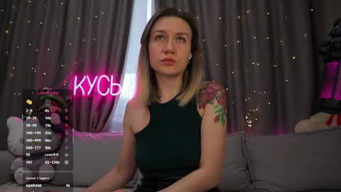 Snapshot of ritakycb chatting on 15, 5, 2026 Rita online show from 15, 5, 2026