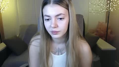 Snapshot of ritaneer chatting on 8, 1, 2025 ritaneer online show from 8, 1, 2025