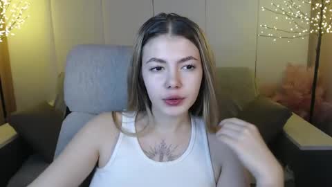 Snapshot of ritaneer chatting on 8, 1, 2025 ritaneer online show from 8, 1, 2025