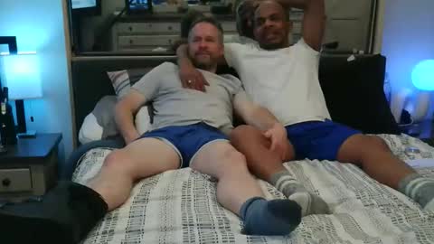 RJandScooterRJ-black guySc-white guy online show from 22, 2, 2026