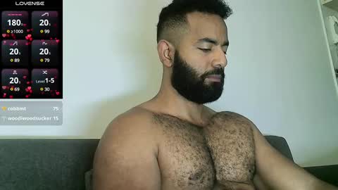 SebasRoa online show from 11, 2, 2025