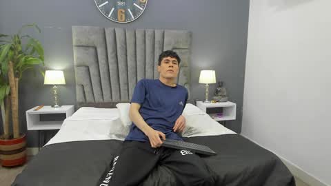 Roan Birkin online show from 4, 2, 2025