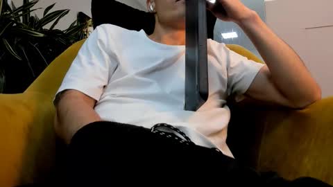 Roan Birkin online show from 10, 2, 2026