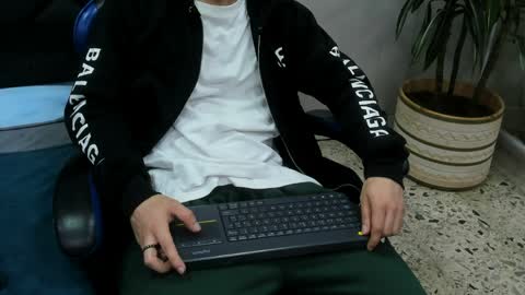 Roan Birkin online show from 1, 4, 2026