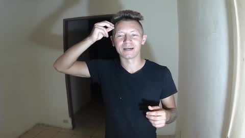 RoastingCorn online show from 12, 10, 2025