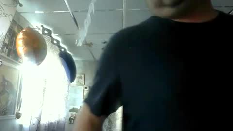 Snapshot of rob18997 chatting on 14, 11, 2025 rob18997 online show from 14, 11, 2025